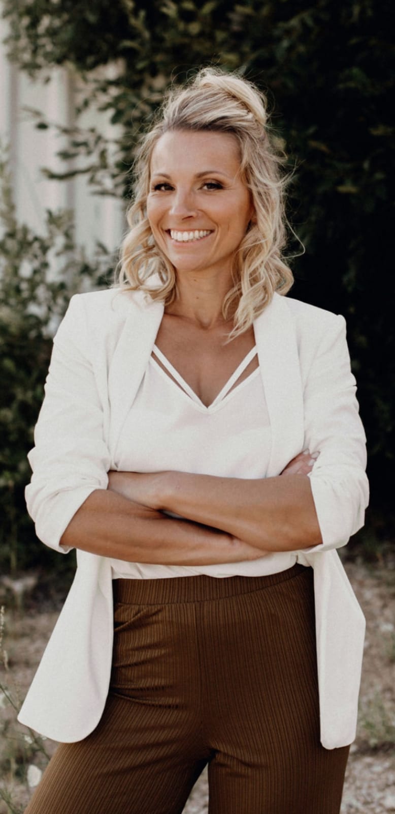 Carolin Sattler - Visionäre Kinesiologie & AURA-SOMA® Practitioner